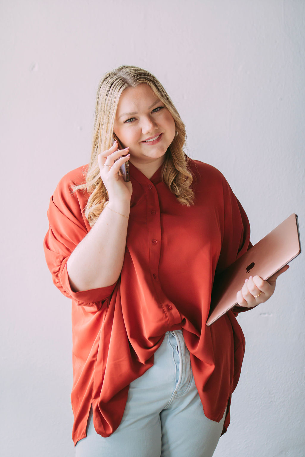 Autumn, the owner, is here to help.